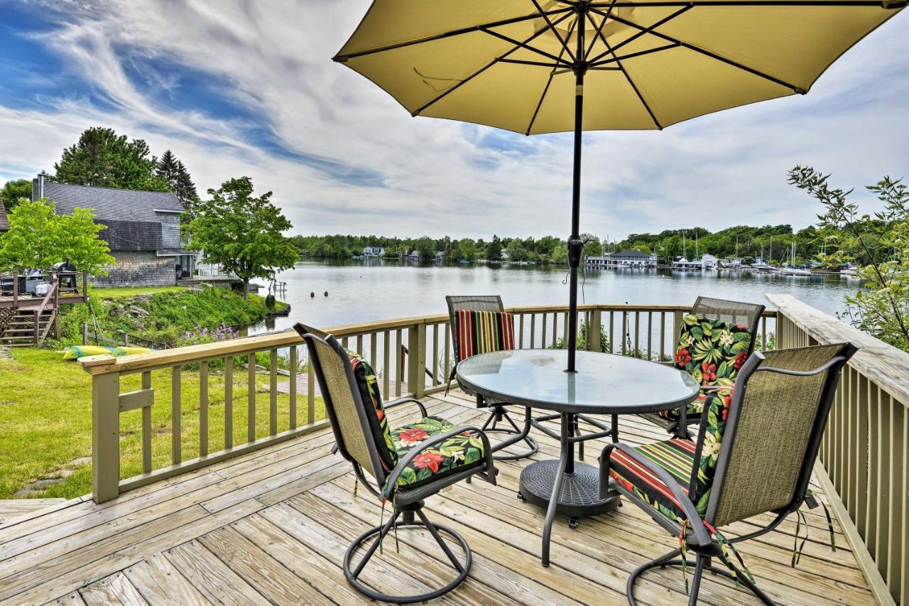Family Cottage On Chaumont Bay, Walk To Downtown المظهر الخارجي الصورة