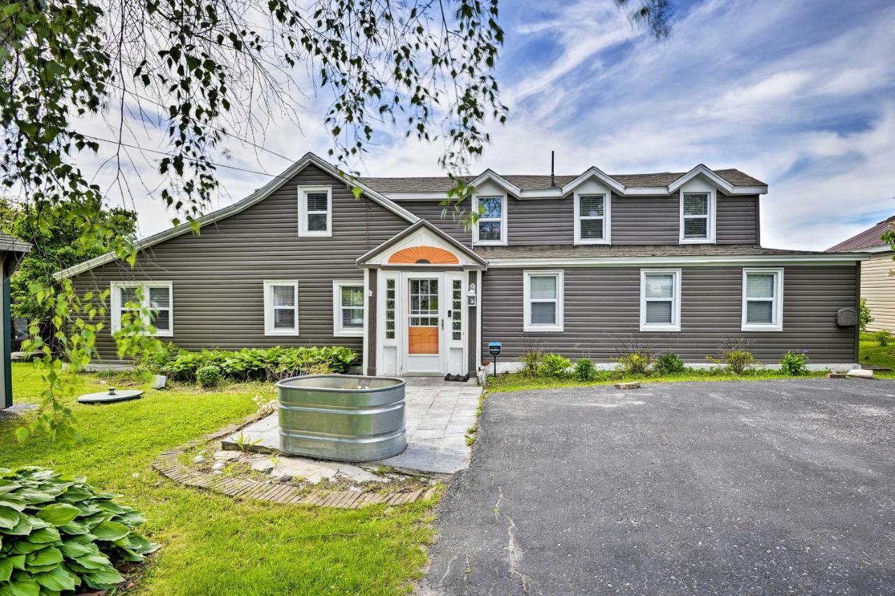 Family Cottage On Chaumont Bay, Walk To Downtown المظهر الخارجي الصورة
