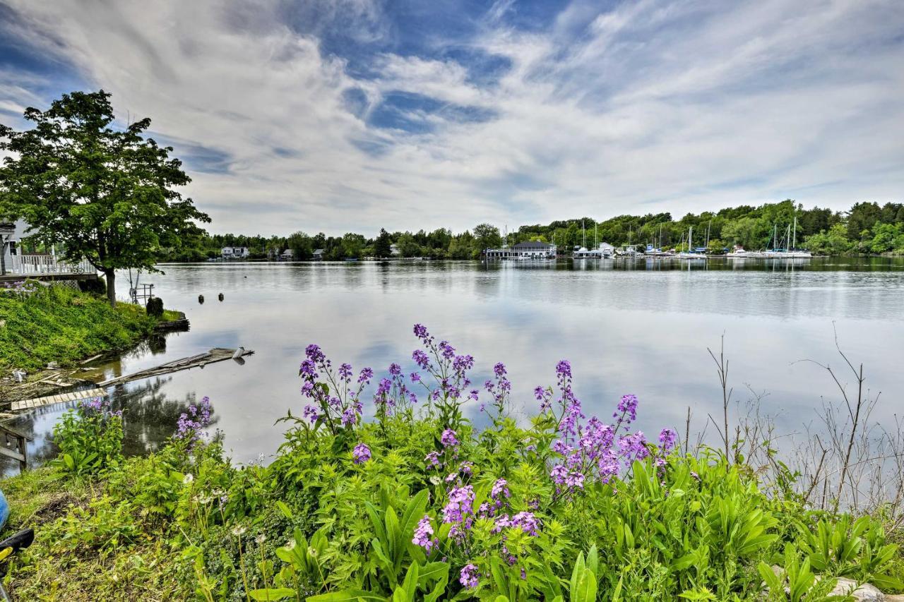 Family Cottage On Chaumont Bay, Walk To Downtown المظهر الخارجي الصورة