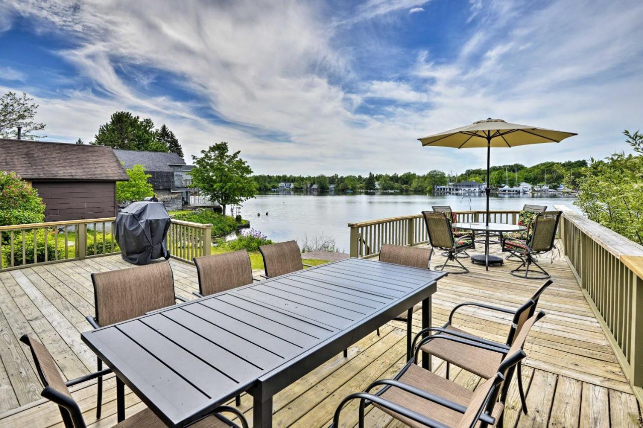 Family Cottage On Chaumont Bay, Walk To Downtown المظهر الخارجي الصورة
